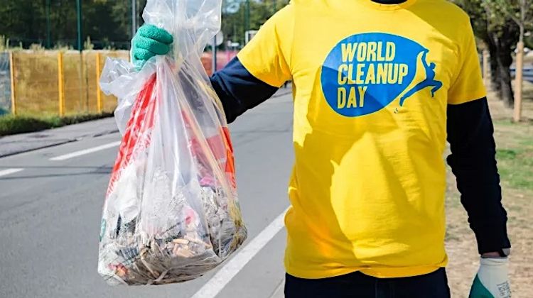 ON NETTOIE ! - Pau sur le terrain à l’heure du World Cleanup Day